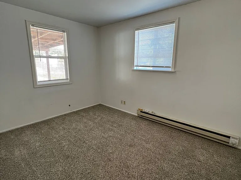 228 W Northshore Dr — Photo 4