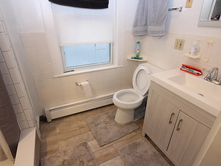 414 Western Ave — Photo 22