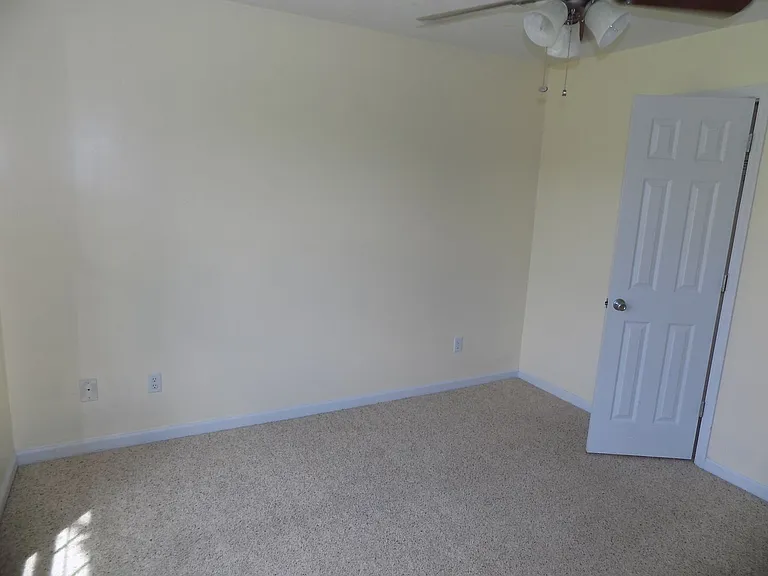 19 Herndon Xing — Photo 25