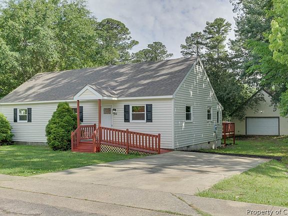 3rd image of 512 Dunning St