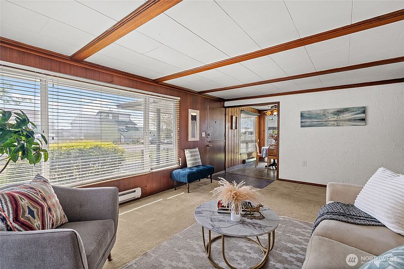 5th image of 1209 Wheeler Street S