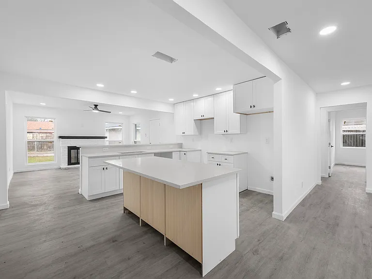 2202 Major Dr — Photo 11