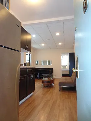 Rented by Platinum Properties | media 8