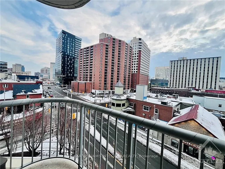 200 Rideau St #607 — Photo 19