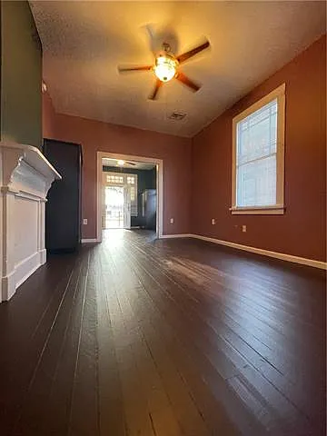 2 bed, 1.0 bath, 832 sqft, $1,060 — Photo 4