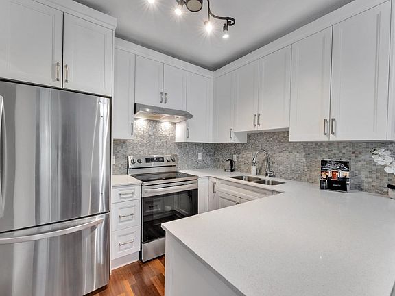 3rd image of 450 Bromley St #101