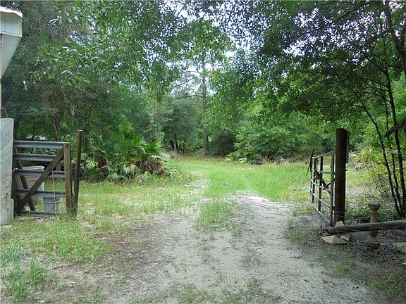 4th image of 1807 NW Eucalyptus Ave