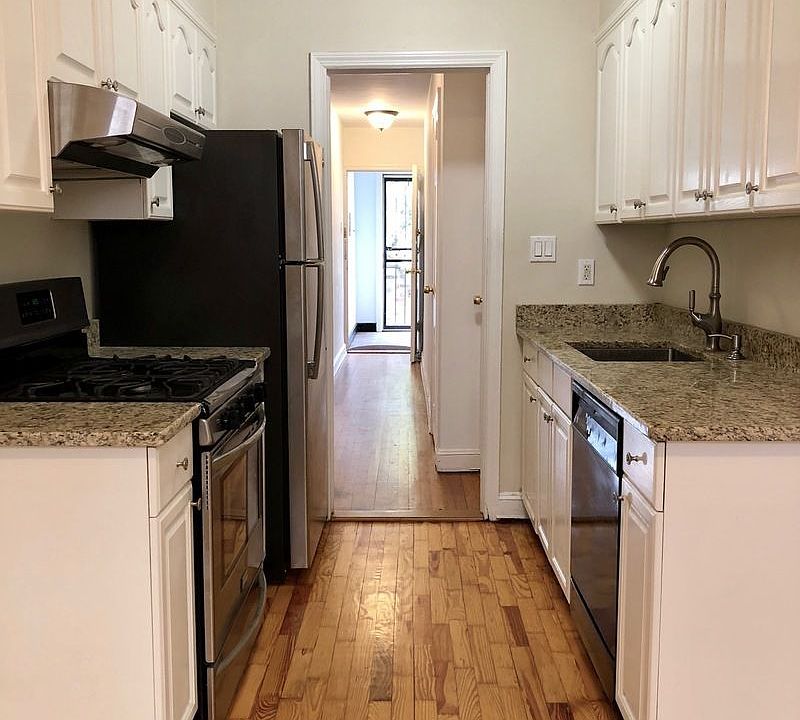 1st image of 3703 27th St #2