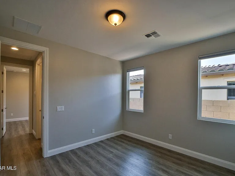7037 N Robin Nest Ct — Photo 12