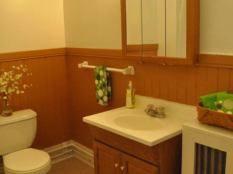118 Ferris Pl #2 — Photo 2