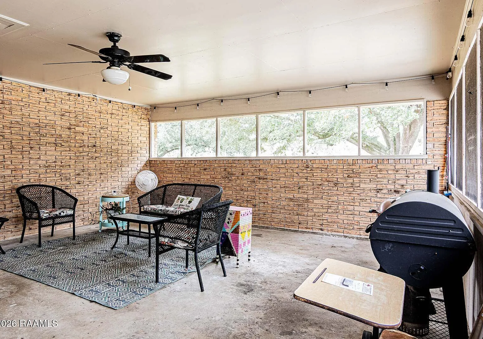 3 bed, 2.0 bath, 1637 sqft, $2,000 — Photo 4