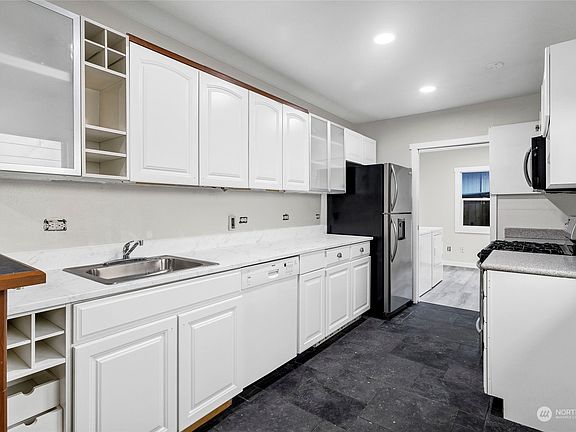 5th image of 13026 Lake City Boulevard SW
