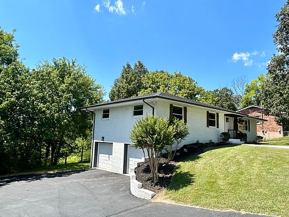4th image of 957 Crestridge Dr