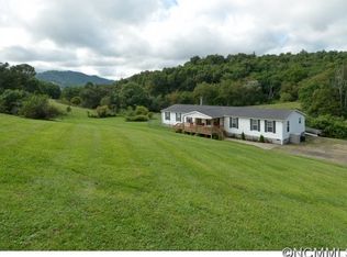 156 Over Hill Dr, Clyde, NC 28721