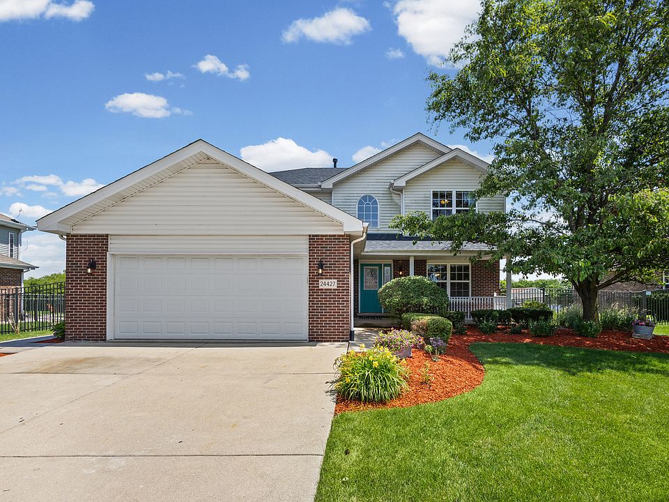 1st image of 24427 Arrowhead Dr