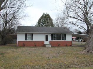 106 Sterling Dr, Hopkinsville, KY 42240