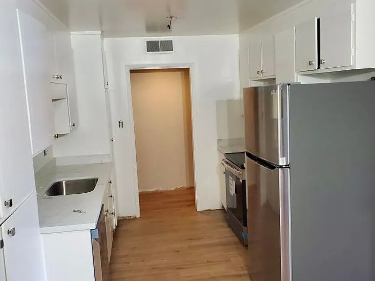 21 Willow Rd #18 — Photo 15