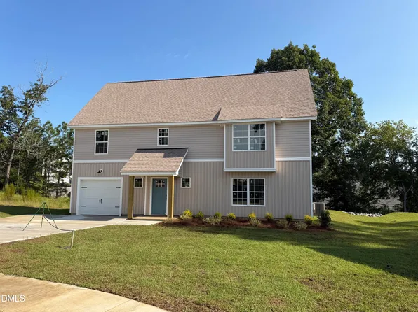 9752 Gooden Dr, Fayetteville, NC 28314