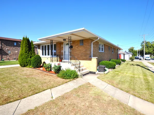 7000 W Agatite Ave, Norridge, IL 60706