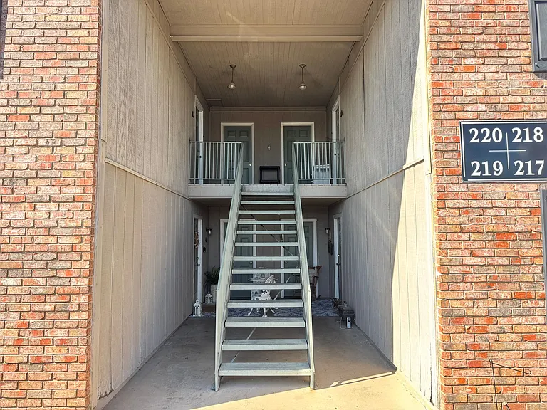 Chandler Crossing — Photo 4