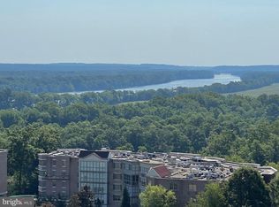 19365 Cypress Ridge Ter UNIT 908, Lansdowne, VA 20176