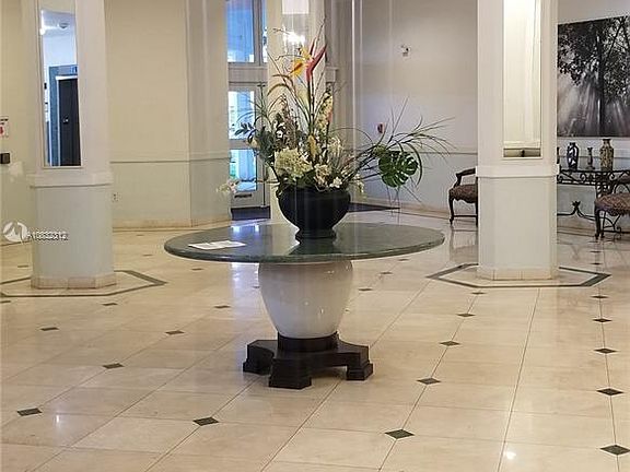 3rd image of 1351 NE Miami Gardens Dr APT 814E