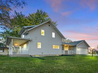 908 E Jefferson St, Columbia City, IN 46725