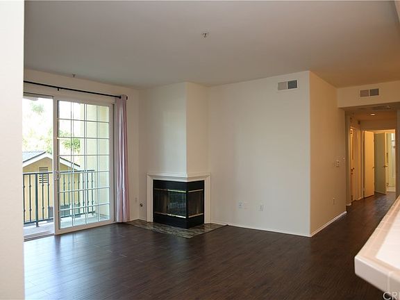 5th image of 17809 Halsted St Unit 209