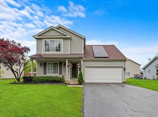 1048 Legrande Ave, Aurora, IL 60506