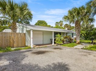 417 SW 1st Ave, Boynton Beach, FL 33435