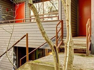 3655 Albion Pl N APT 2, Seattle, WA 98103