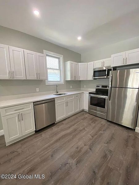 3rd image of 80-82 N Allen Street