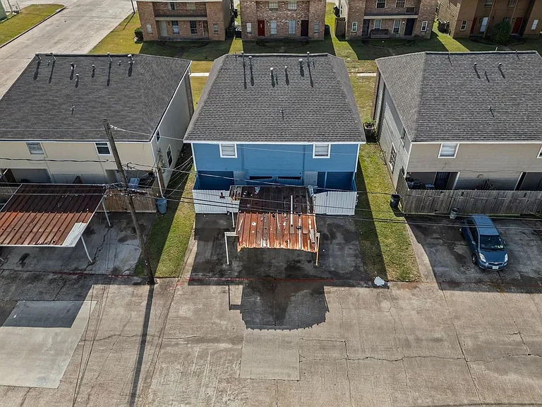 12208 Ormandy St — Photo 32