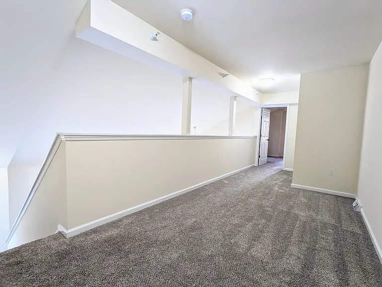 Newport Commons — Photo 102