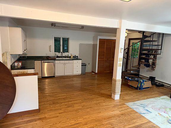 5th image of 4327 Trout Run Rd