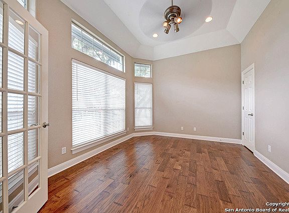 4th image of 280 Western Oaks