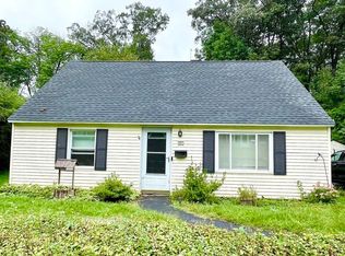 41 Warren Rd, Auburn, MA 01501