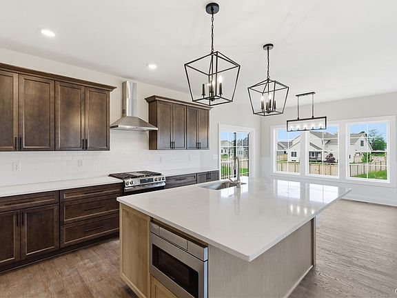 5th image of 8030 Forest Ridge Timber Banks