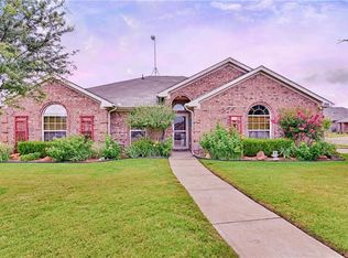 200 Old Spanish Trl, Waxahachie, TX 75167