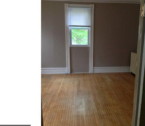 5th image of 801 7th St SE