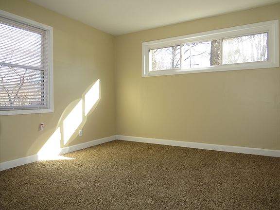 1st bedroom
