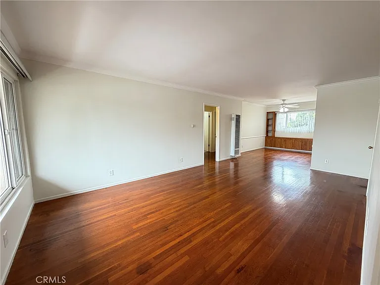 8665 S Chalmers Dr #4 — Photo 3