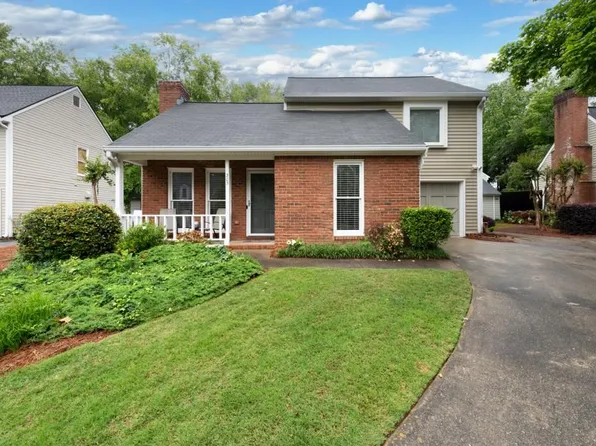 303 Roswell Green Ln, Roswell, GA 30075