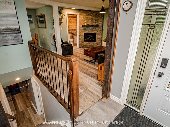 3rd image of 22530 Coldstream Rd