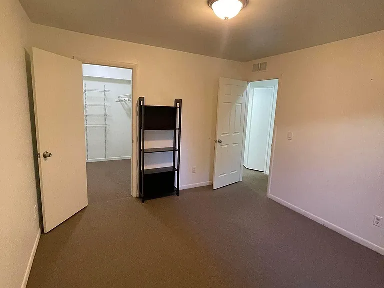 43256 Mound Rd #504 — Photo 11