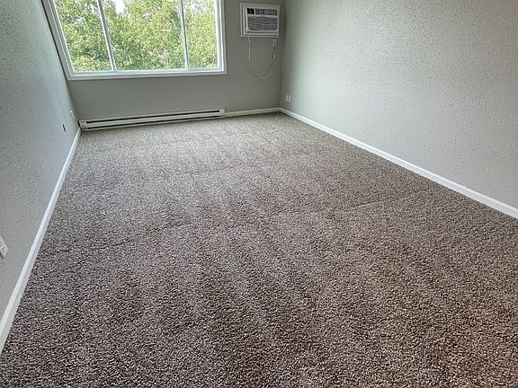 3rd image of 310 15th Ave W Unit 302