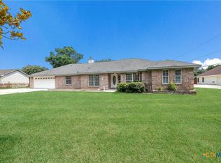 948 Terminal Loop Rd, Mcqueeney, TX 78123