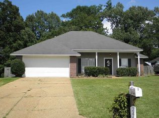 246 Shadow Creek Dr, Florence, MS 39073