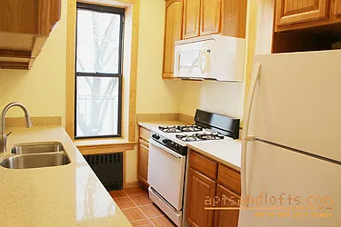 Rented by aptsandlofts.com