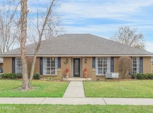111 Warwicke Dr, Lafayette, LA 70508